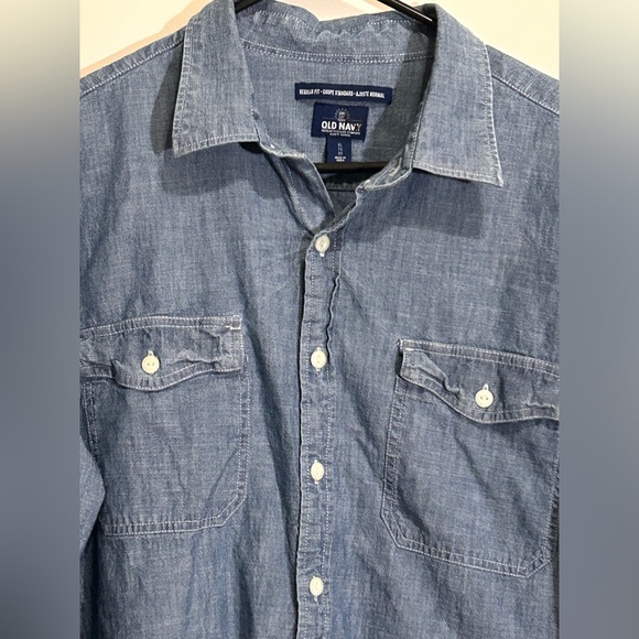 Old Navy Shirt Men's Size XL Blue Chambray Long Sleeve with 2 Pockets - Picture 1 of 5